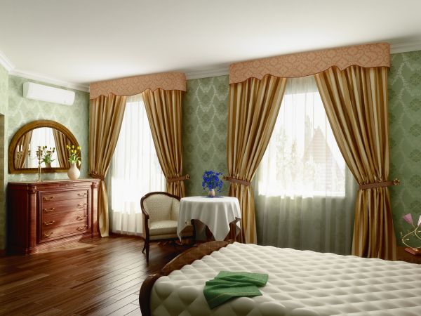 Valance Hanging Service in Bonita Springs